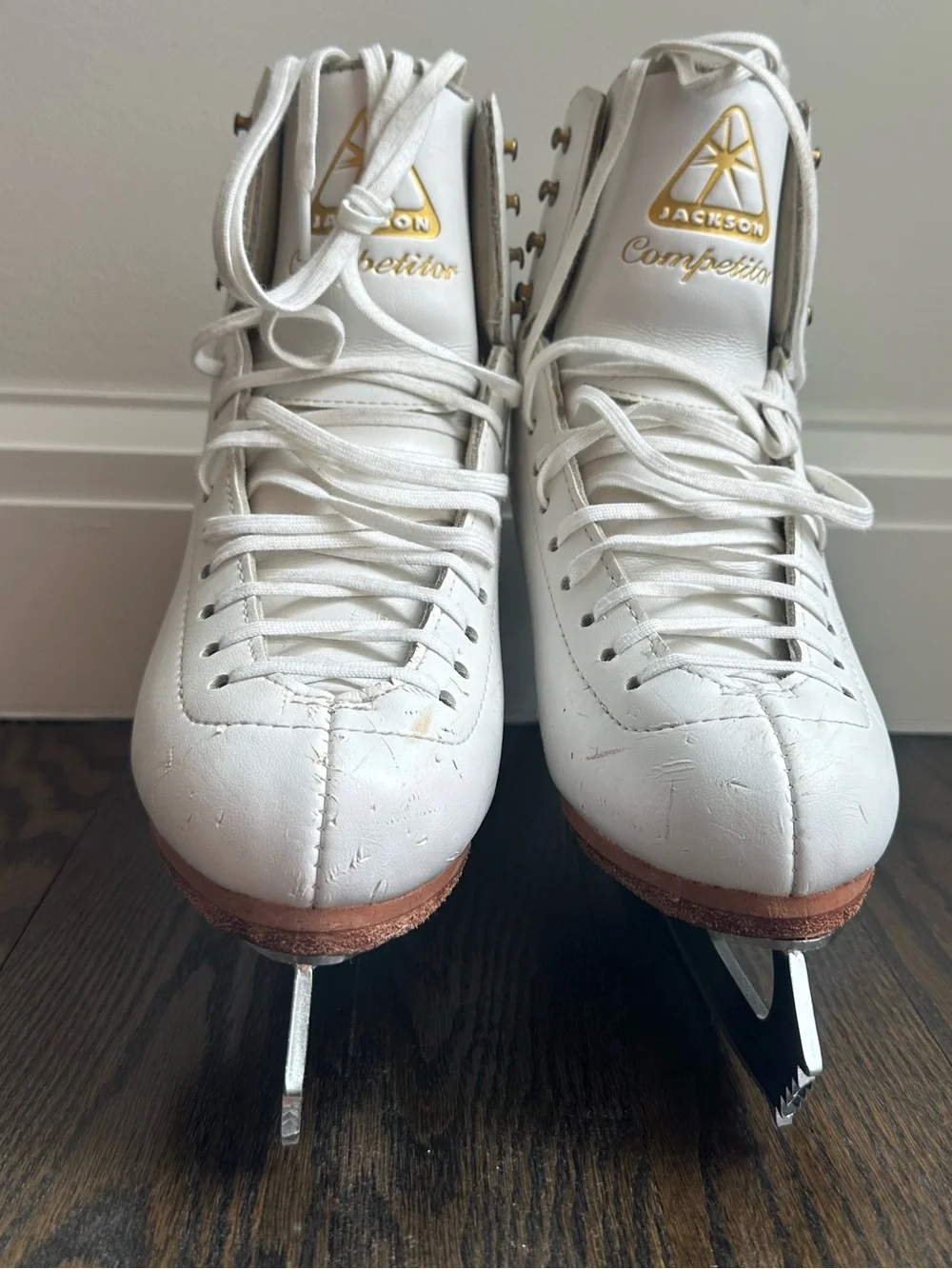 Jackson Ultima Competitor Ladies Figure Skates Size 7B